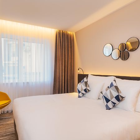 Hotel Cube Прага Экстерьер фото