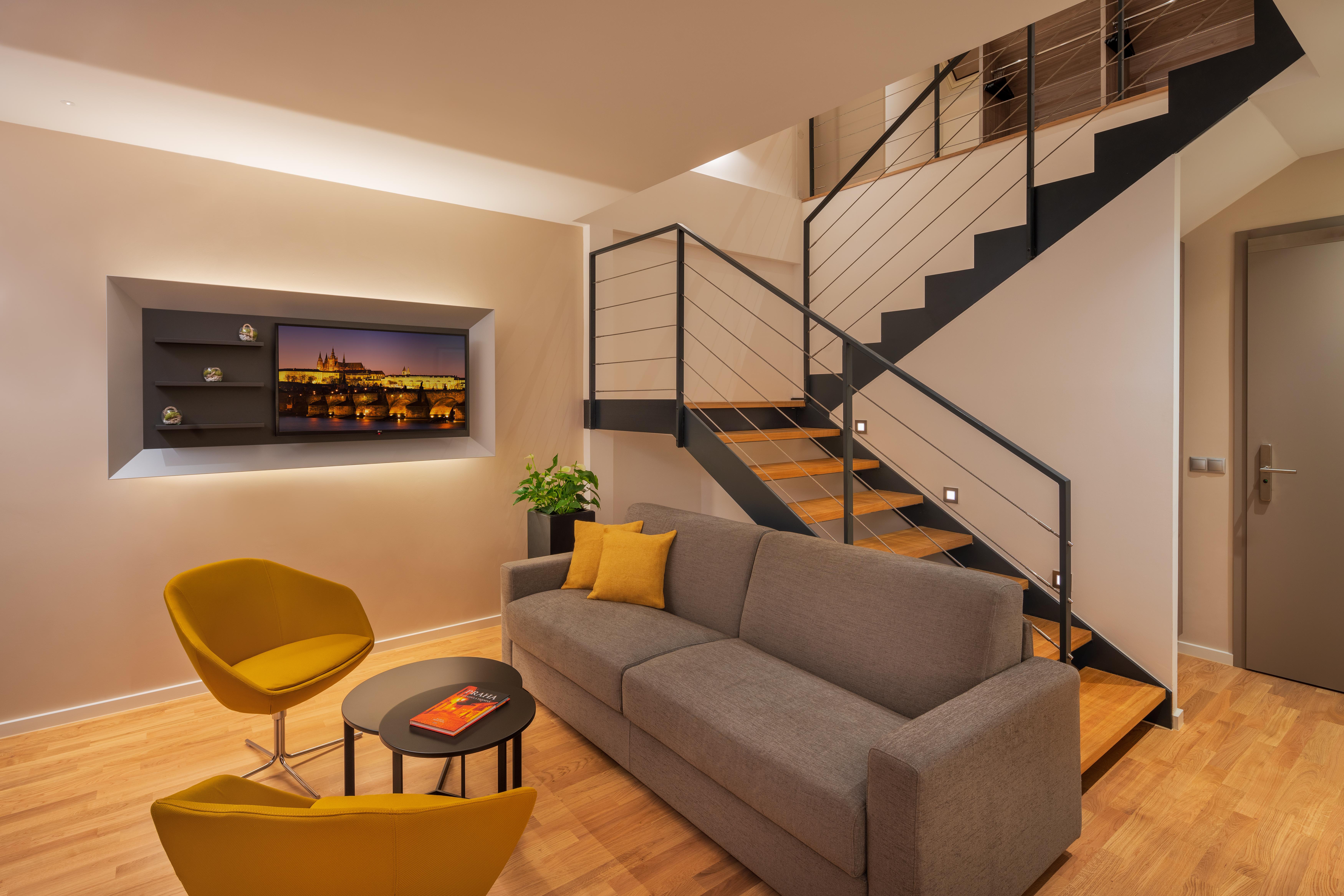 Hotel Cube Прага Экстерьер фото