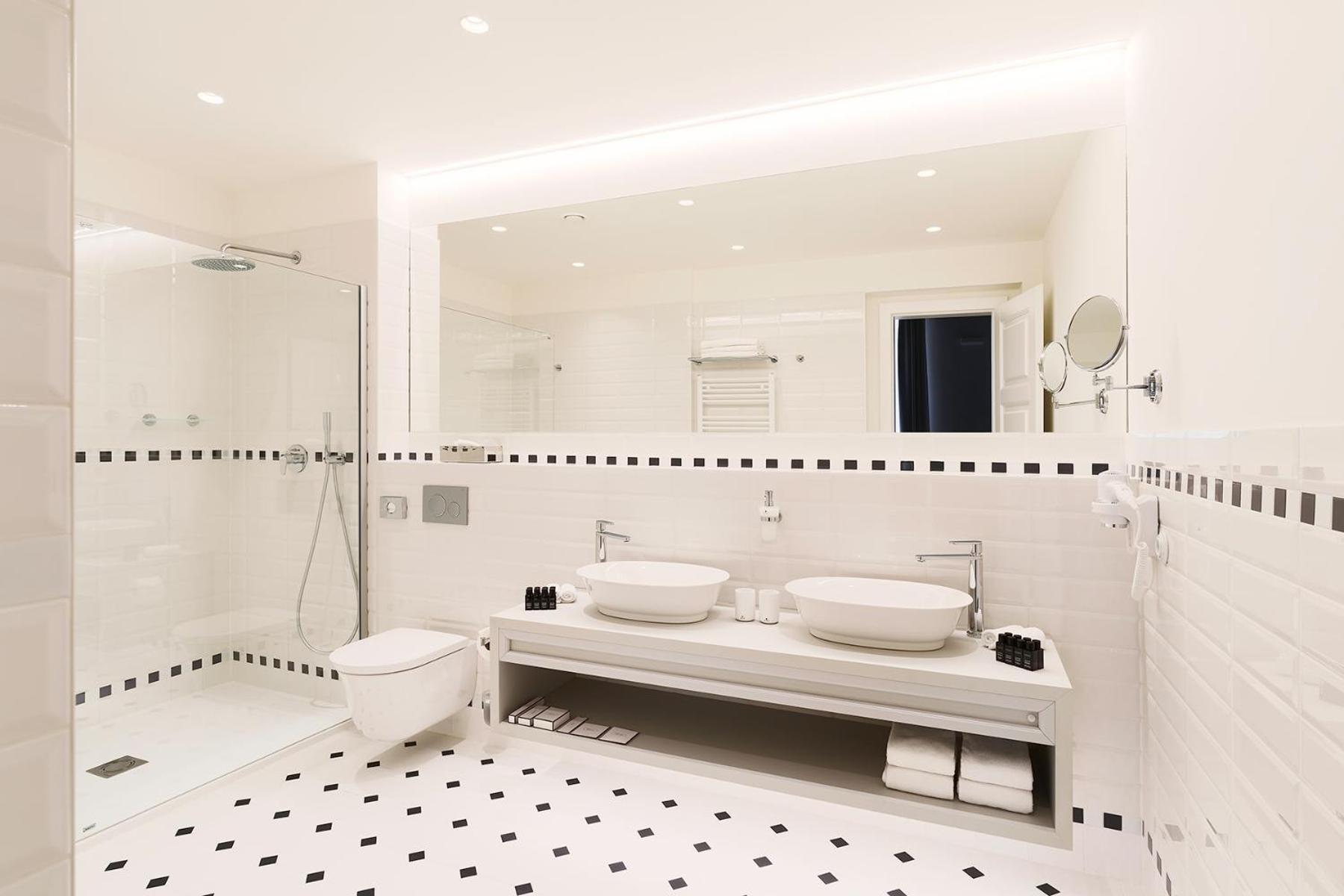 Hotel Cube Прага Экстерьер фото