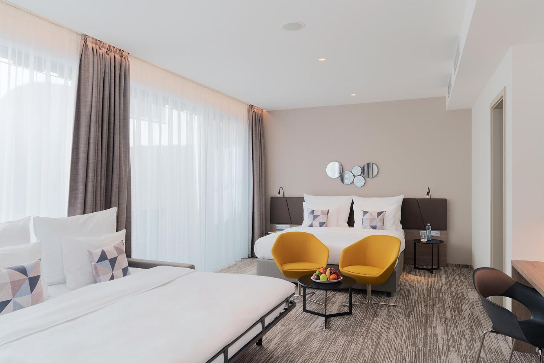 Hotel Cube Прага Экстерьер фото